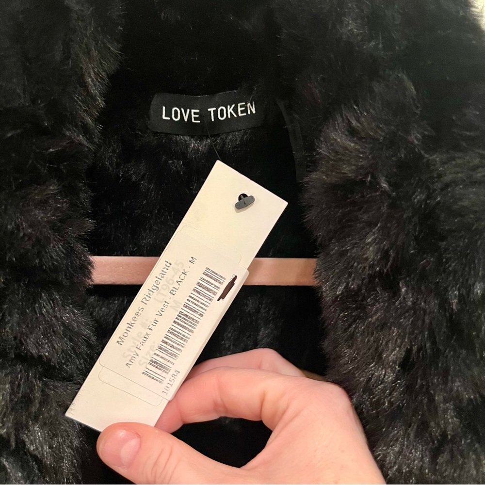 Love Token Amy Vest - NWT - Black - SZ Medium - Picture 12 of 14